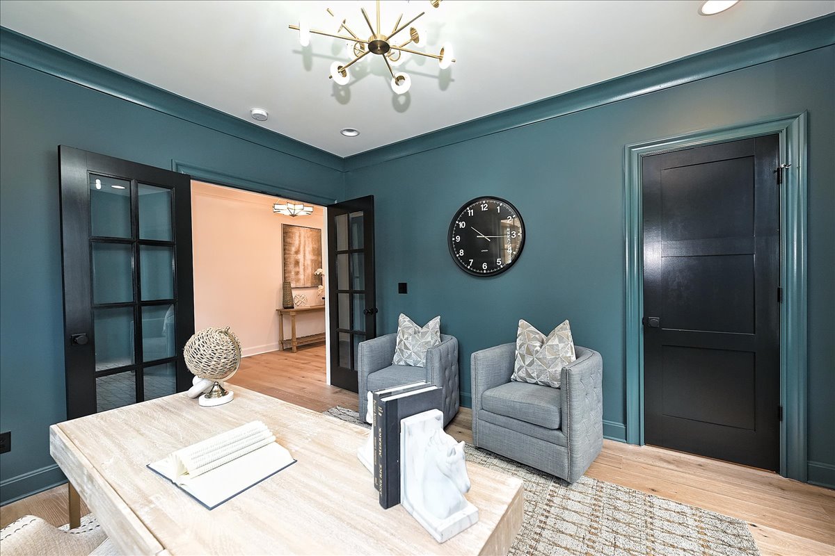 3209 Mayfield Avenue — view 7
